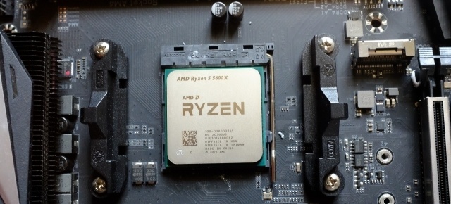 Ryzen 5 5600X và Radeon RX 6600 – Bộ đôi gaming 