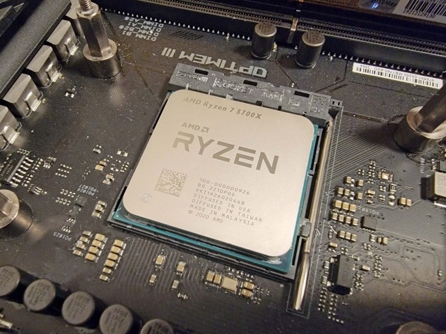 Đánh giá Combo Ryzen 7 5700X và RX 6600: Lựa chọn Giá Rẻ Tối Ưu cho Game Thủ và Người Dùng Đa Năng Năm 2025